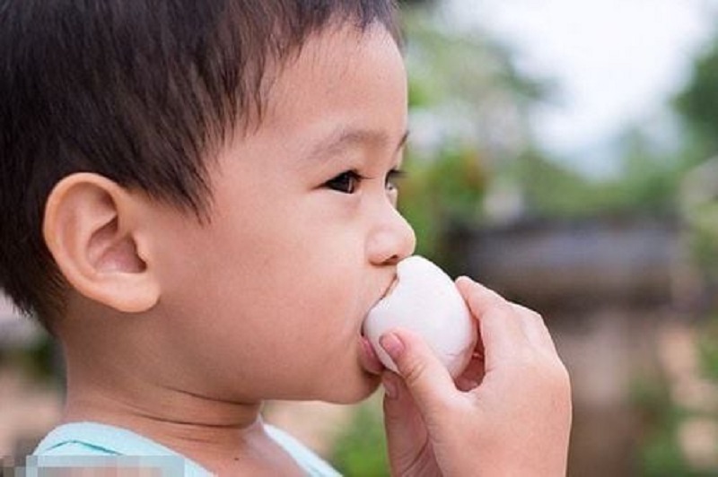 Lợi ích bất ngờ của trứng gà sạch cho trẻ nhỏ – Mẹ đã biết chưa? 4 Lợi ích bất ngờ của trứng gà sạch cho trẻ nhỏ – Mẹ đã biết chưa?